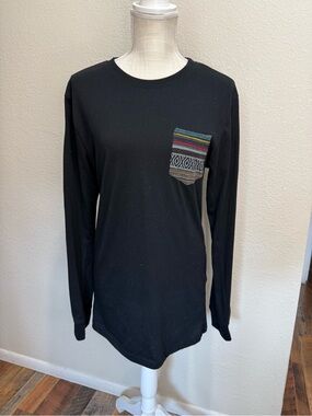 BEAUTIFUL GIANT - Long Sleeve Pocket Tee - Size Medium